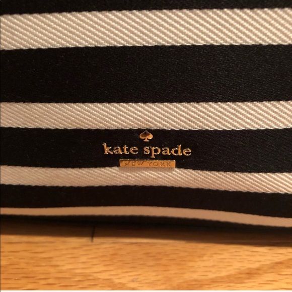 🆕 NWT Kate Spade New York
Womens Olive Drive - Picture 5 of 8
